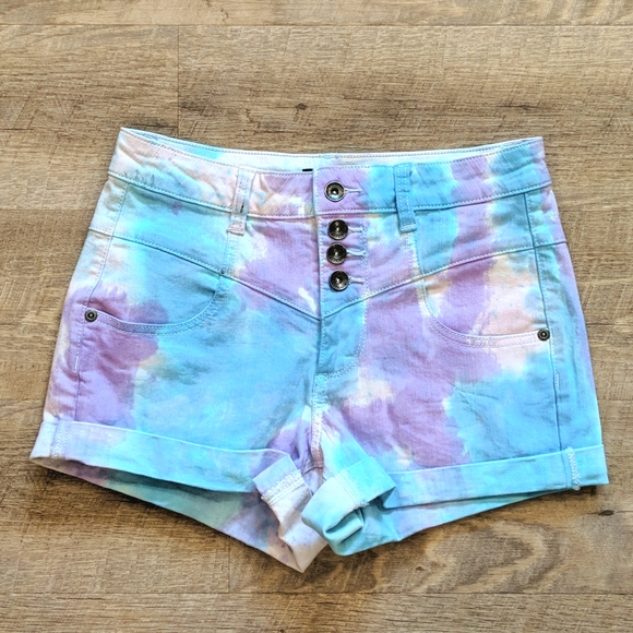 BLACKHEART purple/blue tie-dye High Rise V-stitch denim shorts HOT TOPIC… - Picture 3 of 14